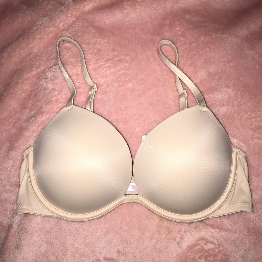 PINK Everywhere Super Push-Up Bra
